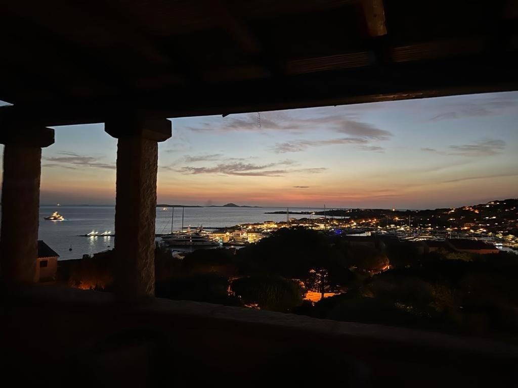 L'attico Del Porto Apartment *